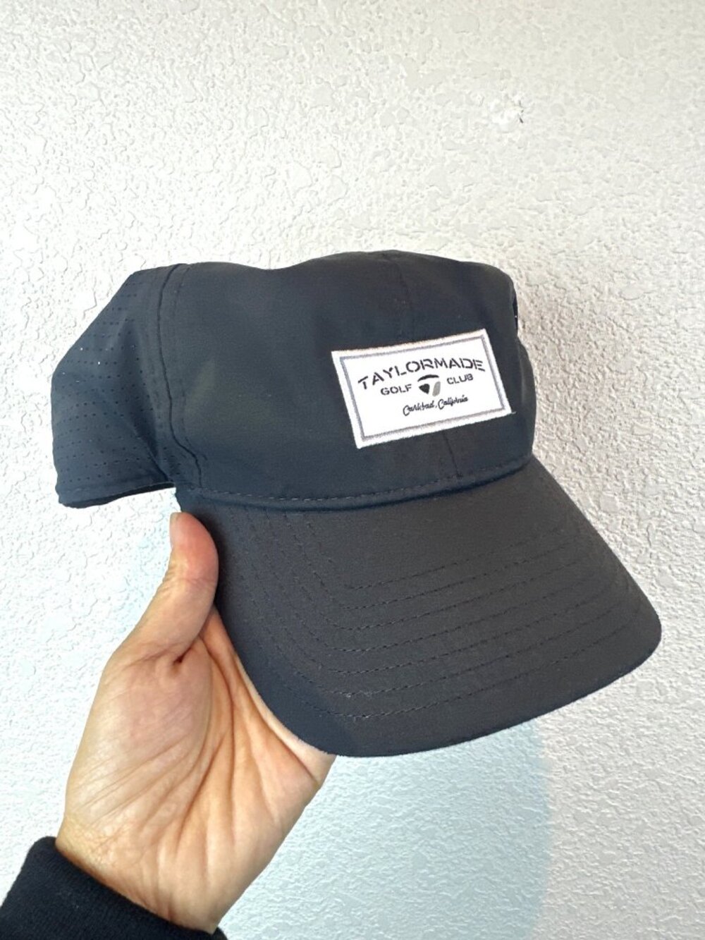 TaylorMade Golf Hat Black Performance Cap Adjustable One Size Unisex Sports